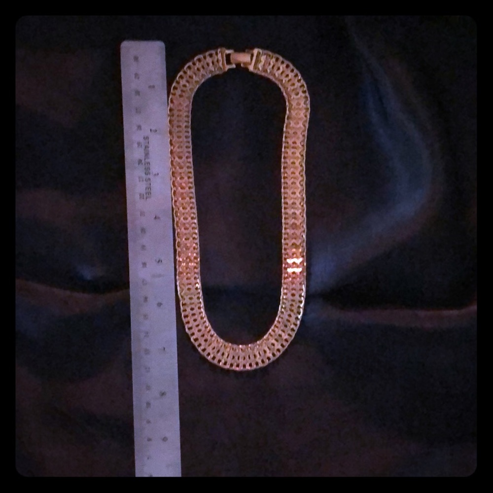 Beautiful, vintage necklace.